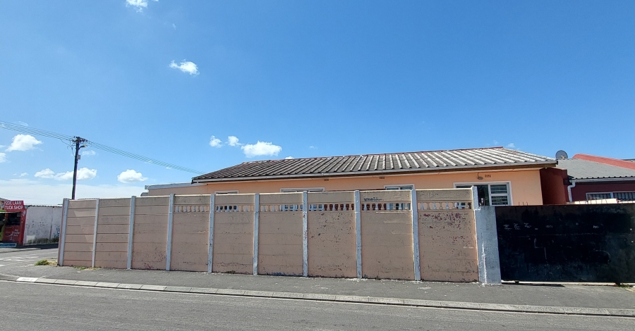 5 Bedroom Property for Sale in Ravensmead Western Cape